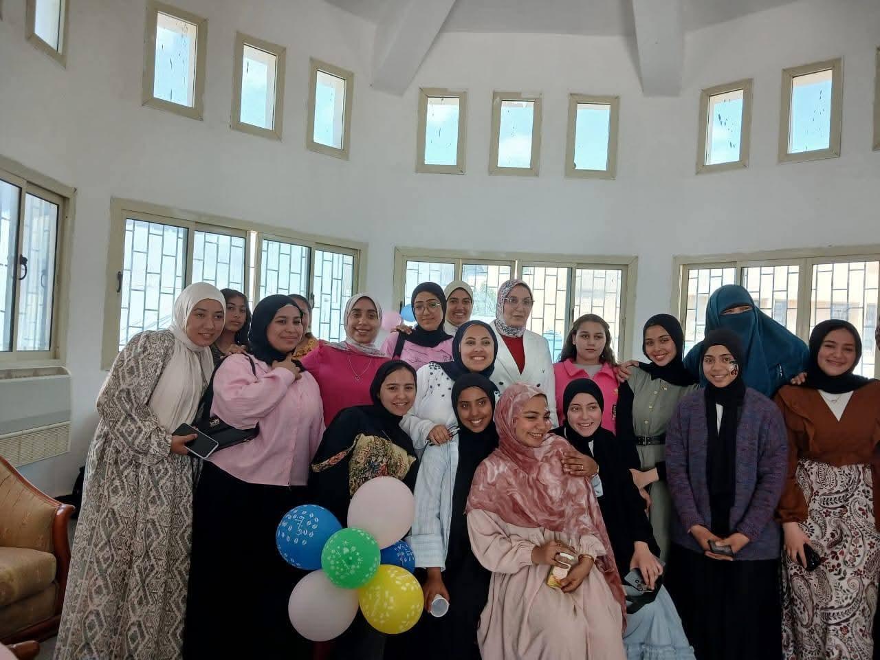 تحت شعار “خلّينا نكون عيلتهم”.. جامعة مدينة السادات تحتفل بيوم اليتيم وسط أجواء إنسانية مبهجة