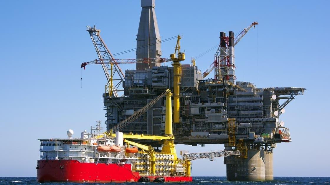 الخزانة الأميركية: تصدر ترخيصاً جديداً للسماح ببيع النفط الروسي