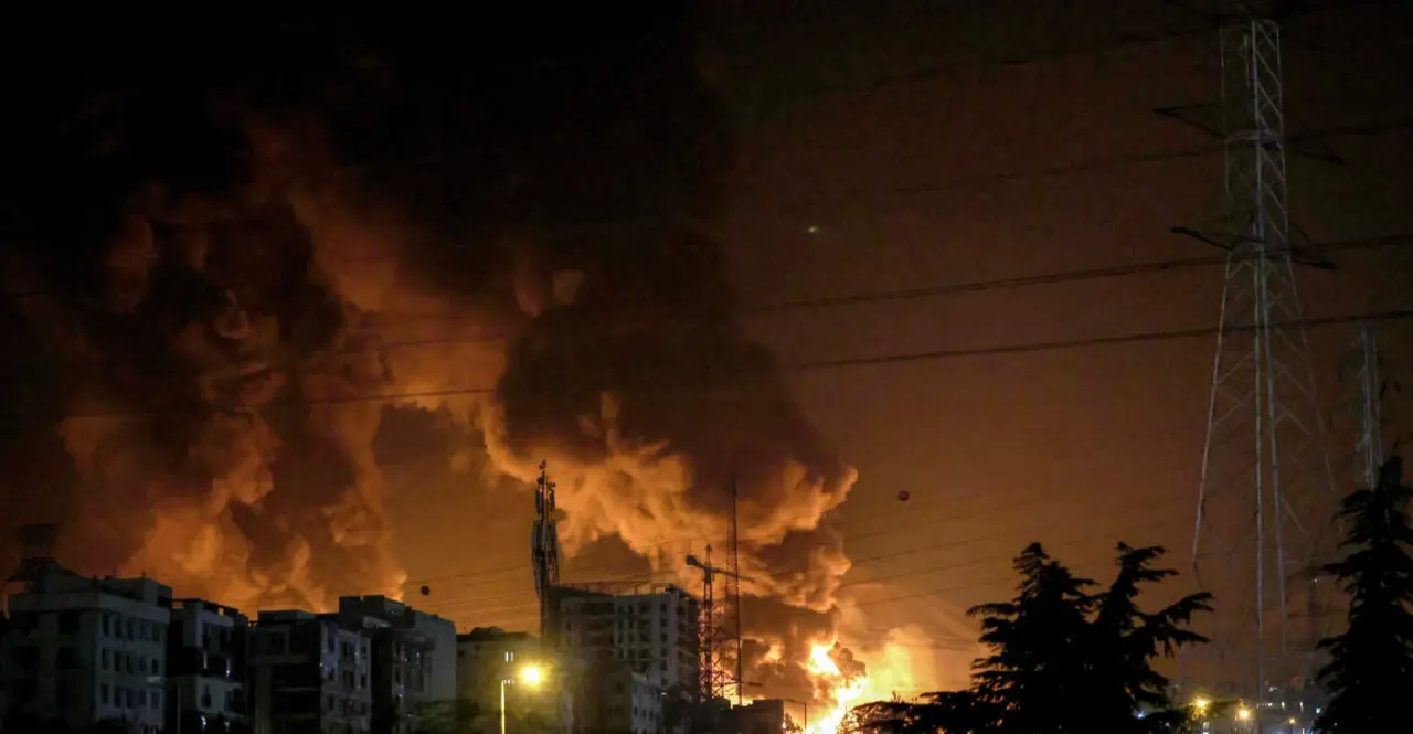 ايران :هجوم على وحدة لإنتاج البتروكيماويات في تبريز لم يسفر عن تسرب مواد سامة