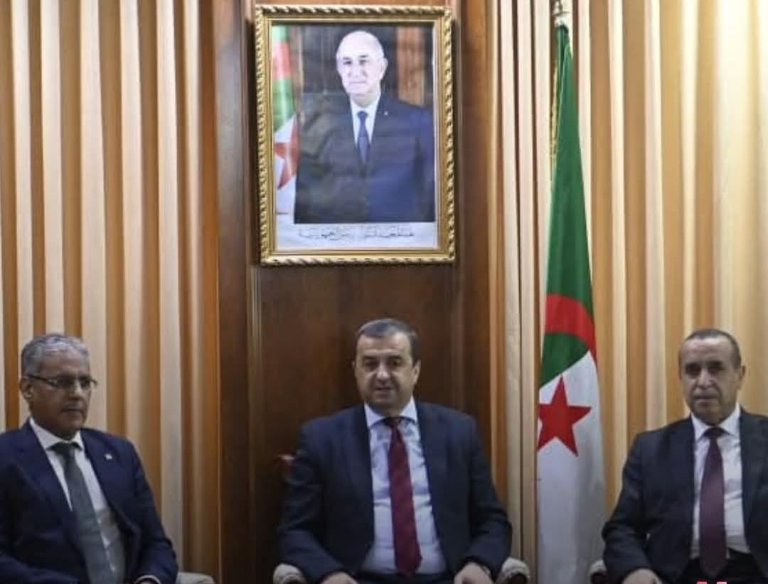 الجزائر وموريتانيا تبحثا سبل تعزيز التعاون ببن البلدين في مجال النفط