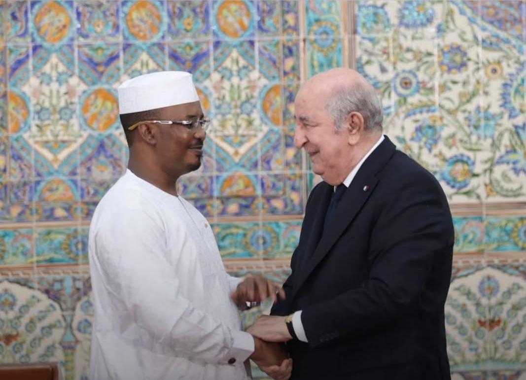 الرئيس التشادي، محمد إدريس ديبي إتنو يوقع 28 اتفاقية ومذكرة تفاهم في إطار الدورة الرابعة للجنة المشتركة الجزائرية التشادية