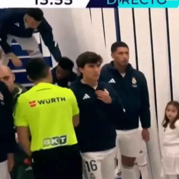 فينيسيوس يجهش بالبكاء بعد سماع صافرات الاستهجان