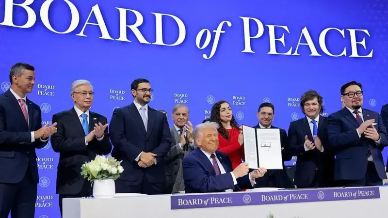 دونالد ترامب يعلن تفاصيل مثيرة للجدل بشأن تشكيلة "مجلس السلام" في غزة، وعن مهامه