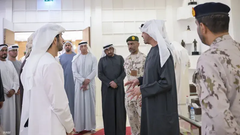 رئيس دولة الإمارات يزور وزارة الدفاع