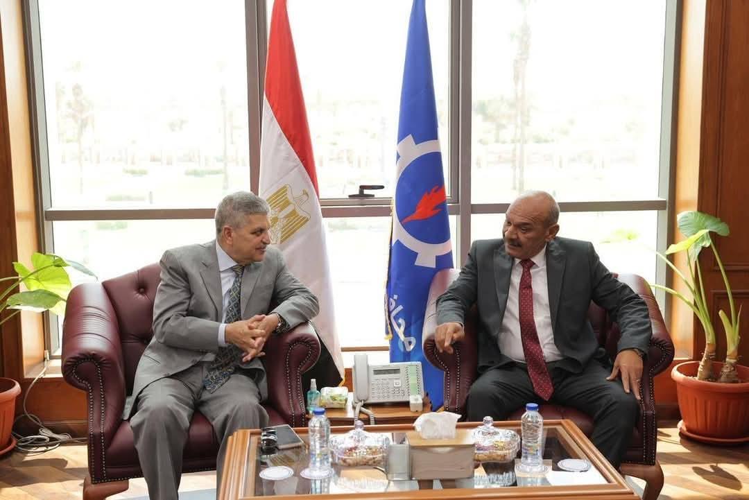 محافظ السويس يستقبل رئيس هيئة قناة السويس