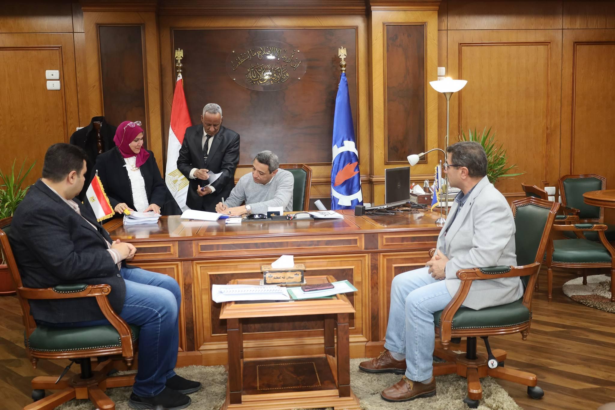 محافظ السويس يعتمد نتيجة الشهادة الإعدادية للفصل الدراسي الأول ٢٠٢٦/٢٠٢٥