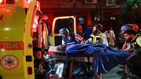 خدمة الإسعاف الإسرائيلي إصابة ثانية في إسرائيل جراء شظايا صواريخ إيرانية