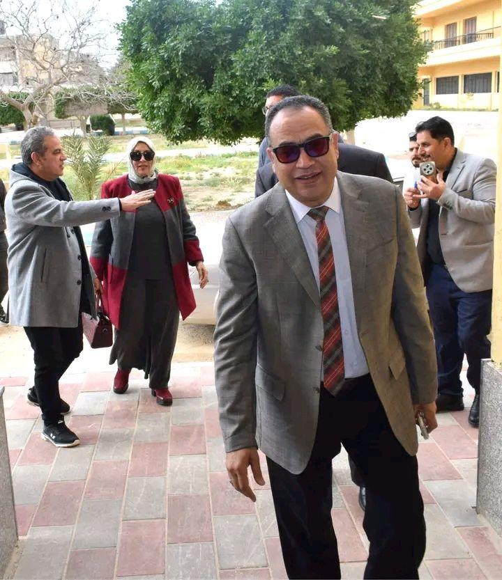 رئيس جامعة العريش يتفقد المدن الجامعية والتغذية ويوجه برفع كفاءة الخدمات المقدمة للطلاب.