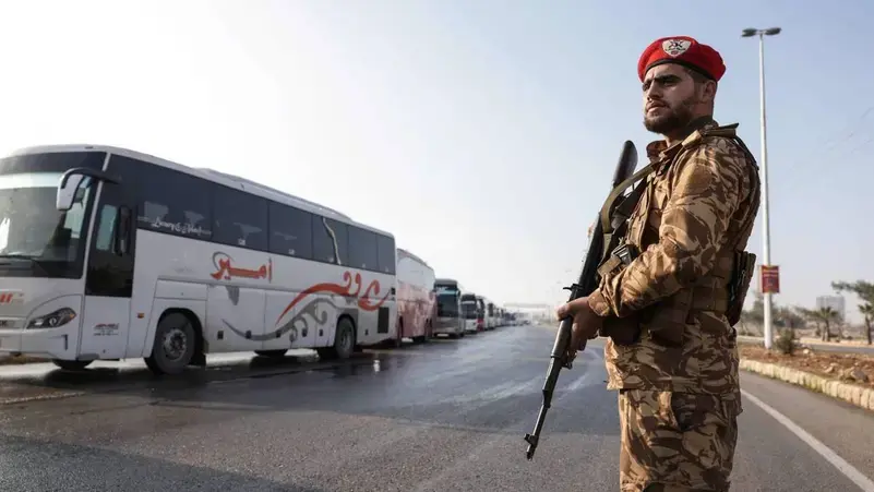 الجيش السوري يطلق عملية لطرد القوات الكردية من حي في حلب