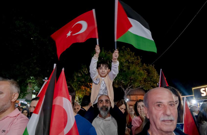 اعتقال إسرائيلية بتهمة إهانة فلسطين وأردوغان بتركيا