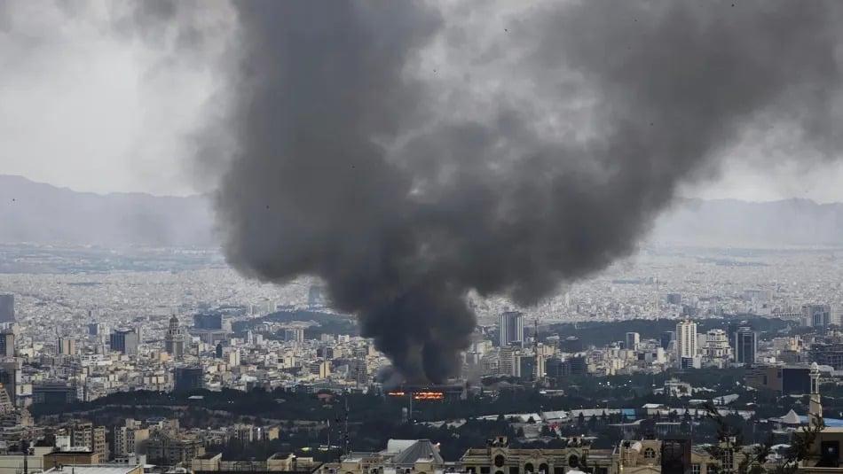 "الحرس الثوري الإيراني"يهدد باستهداف الجامعات الأميركية في الشرق الأوسط