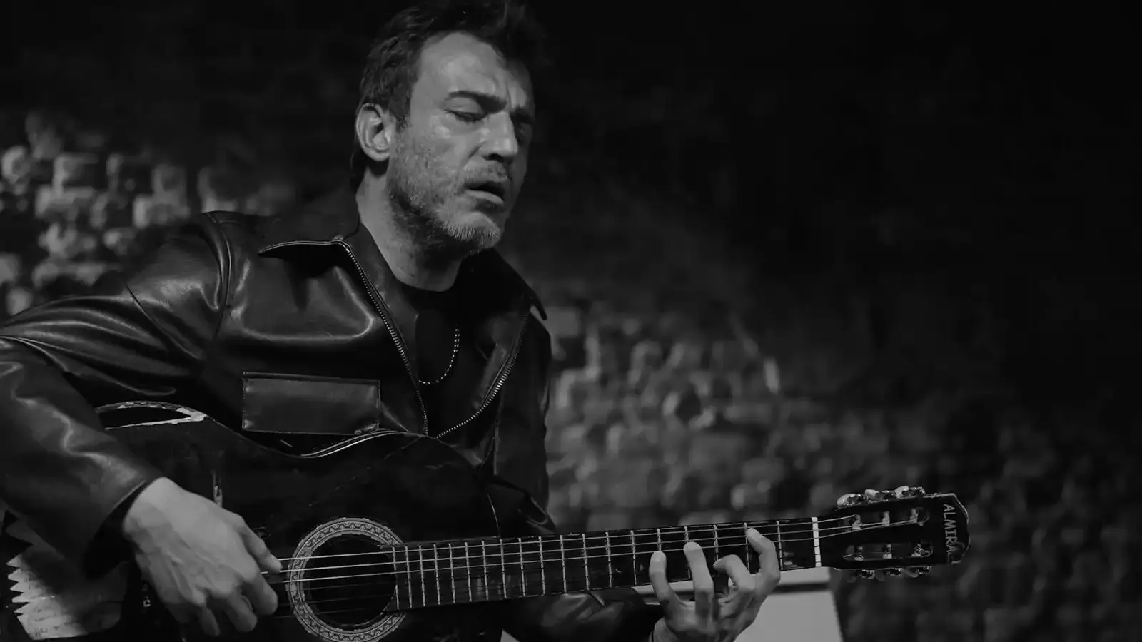 وفاة المغني والفنان التركي رضا تامر بشكل مفاجئ عن عمر 42عامًا