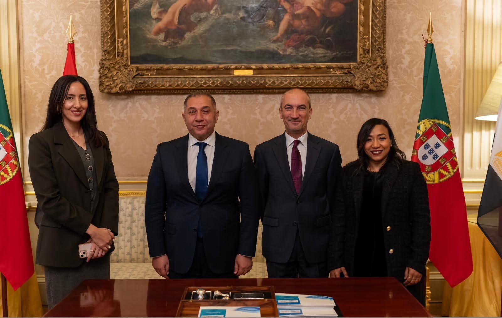 وزارة الخارجية البرتغالية والسفارة المصرية في لشبونة تحتفلان بمناسبة مرور ٥٠ عاماً على استئناف العلاقات الدبلوماسية بإطلاق طابع بريد تذكاري مُشترك