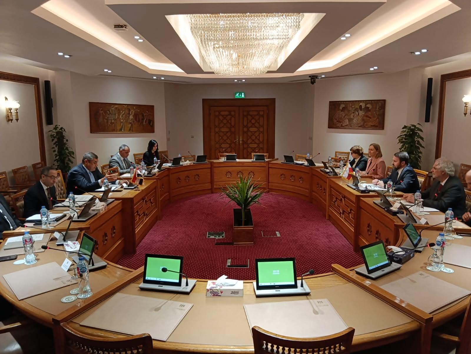 نائب وزير الخارجية يجرى مشاورات سياسية مع مستشار الامن القومي لرئيس الوزراء ونائب وزير الخارجية البولندي