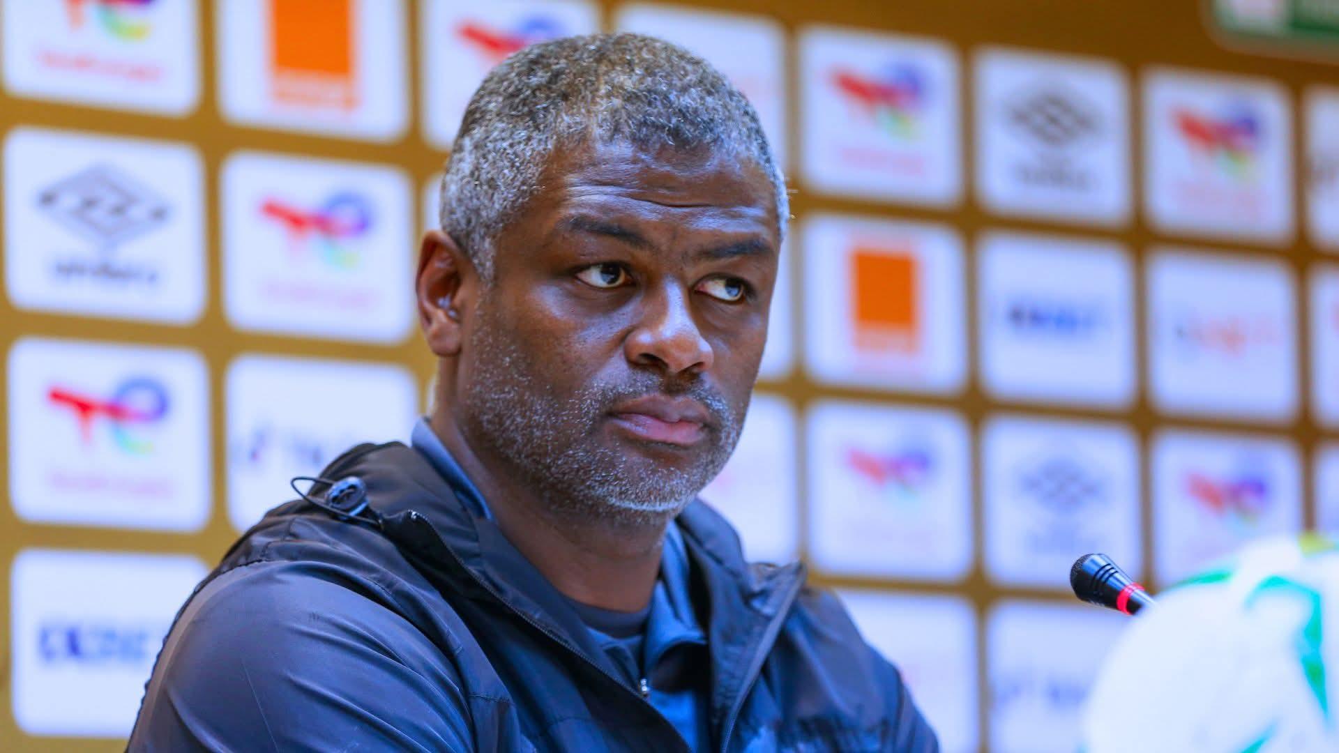 CAF يختار تشكيلة مميزة من أساطير كرة القدم الأفريقية الذين سيجريون قرعة ربع نهائي دوري أبطال أفريقيا