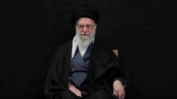 ملخص لحياة المرشد الايراني علي خامنئي