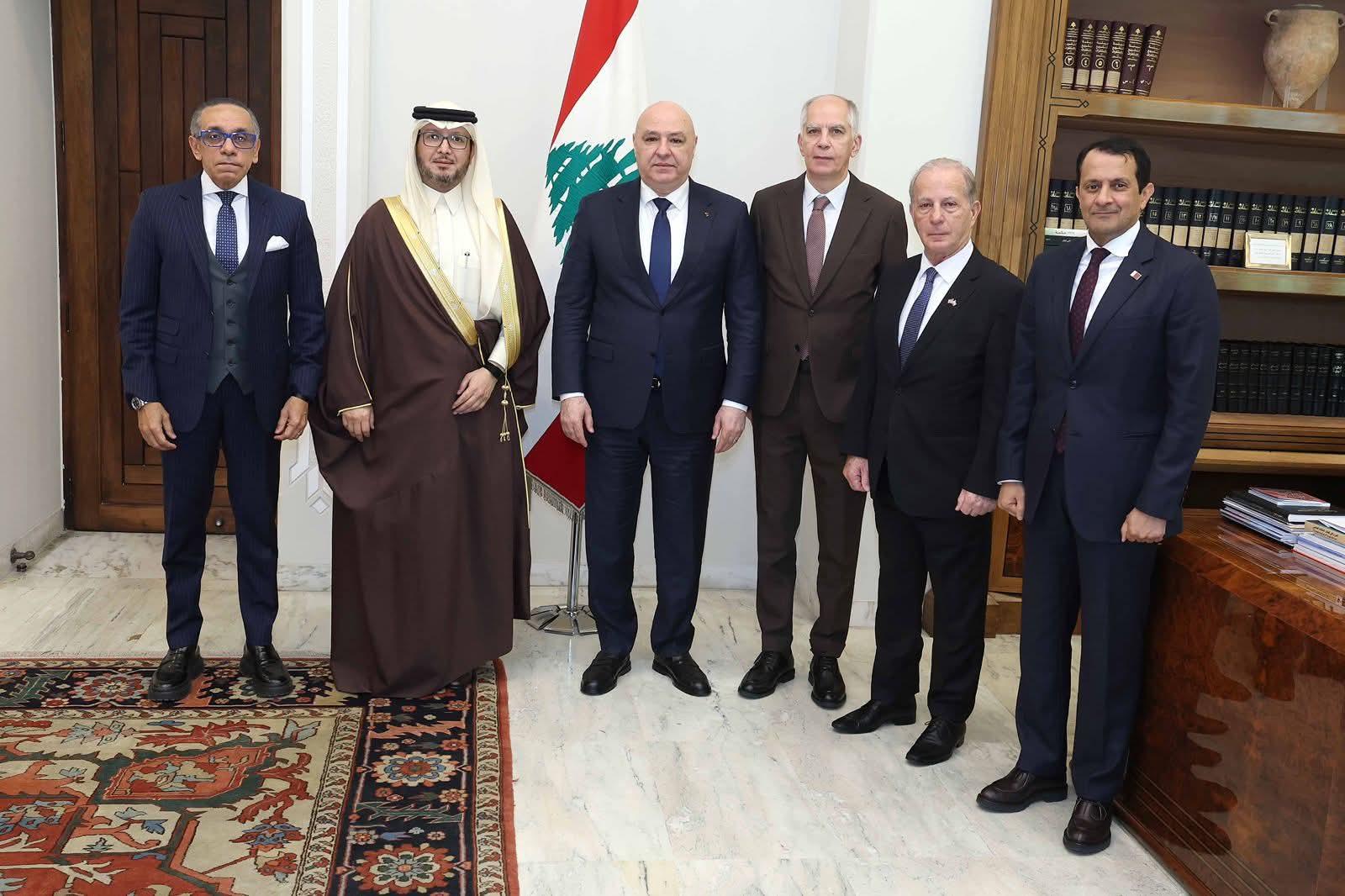 السفير المصرى فى بيروت يشارك فى اجتماع سفراء دول اللجنة الخماسية مع فخامة العماد جوزاف عون رئيس الجمهورية اللبنانية