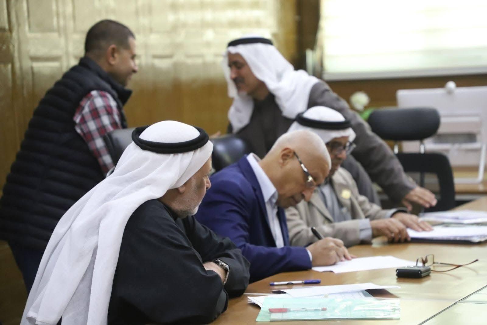 محافظ شمال سيناء يلتقي نواب البرلمان ويصدق على طلبات المواطنين في مختلف القطاعات