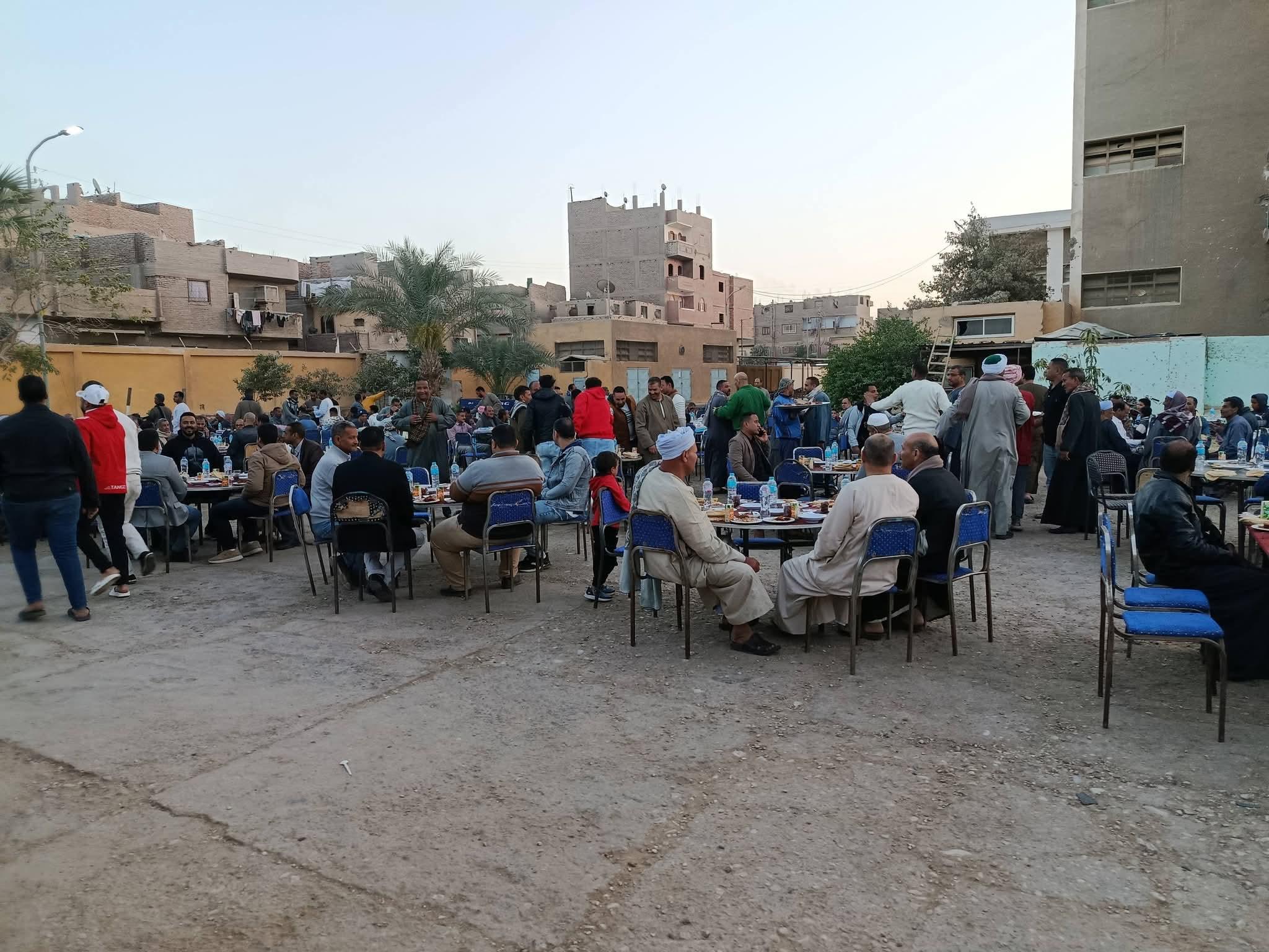 مطحن احمس بقوص لشركه مطاحن مصر العليا بقوص يقيم حفل افطار جماعي افطار صائم أكثر من 200,0وجبه