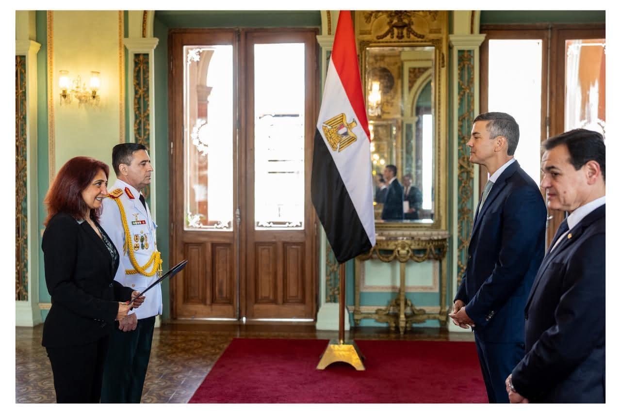 السفيرة المصرية تسلم أوراق اعتمادها لرئيس جمهورية باراجواي وتبحث سبل تعزيز التعاون الثنائي