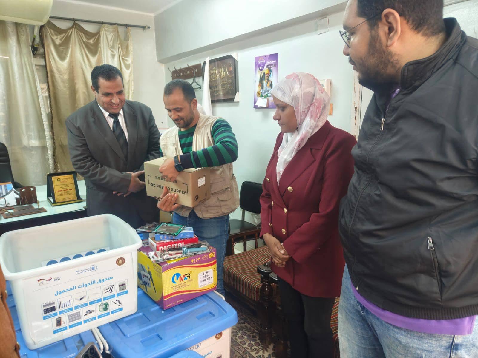 "العمل بقنا" تختتم البرنامج التدريبي لصيانة المحمول بقفط لتعزيز مهارات الشباب وتمكينهم اقتصاديًا