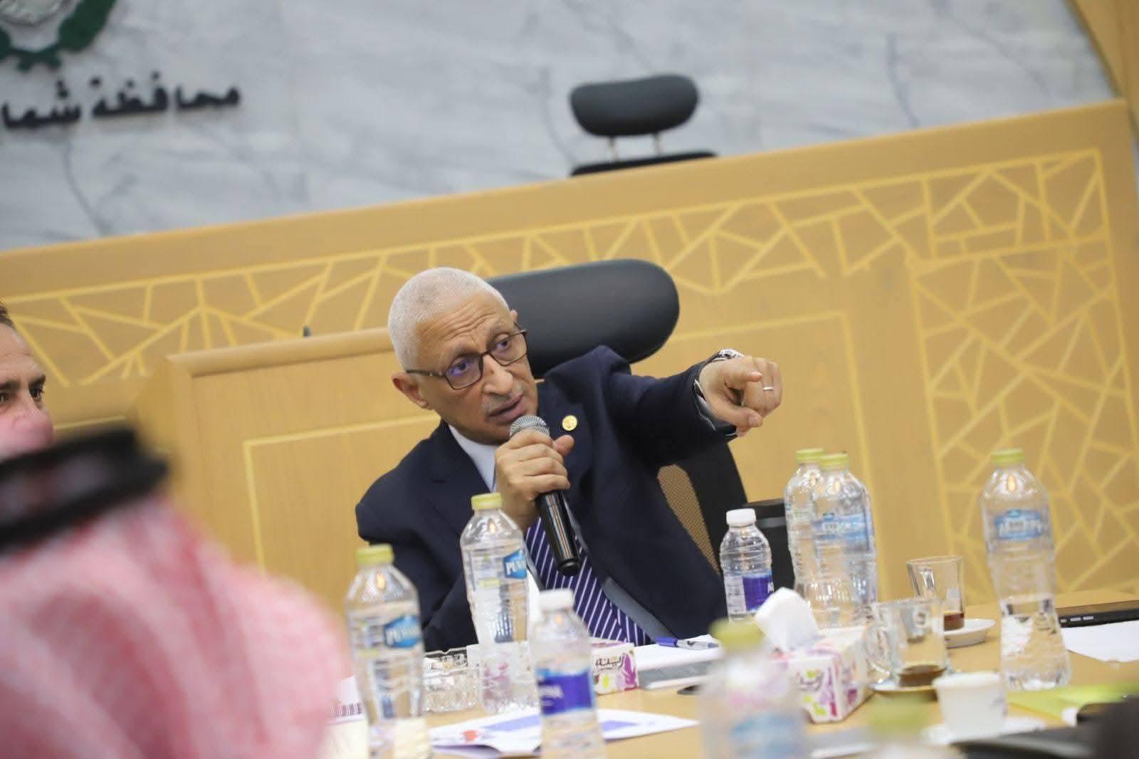 محافظ شمال سيناء يجتمع بالمجموعه البرلمانيه