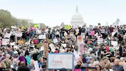 بداية النهاية لحركة ماجا انقلاب في معسكر الجمهوريين للمطالبة بعزل الرئيس ترامب