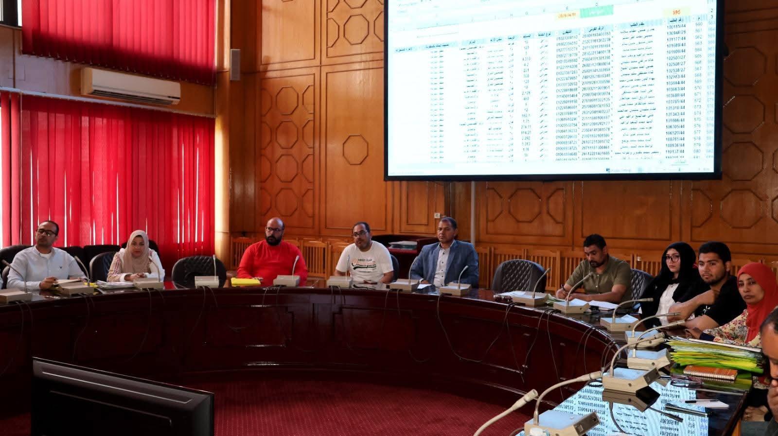 نائب محافظ الإسماعيلية يتابع تنفيذ منظومة التقنين والاسترداد ويؤكد تسريع الإنجاز