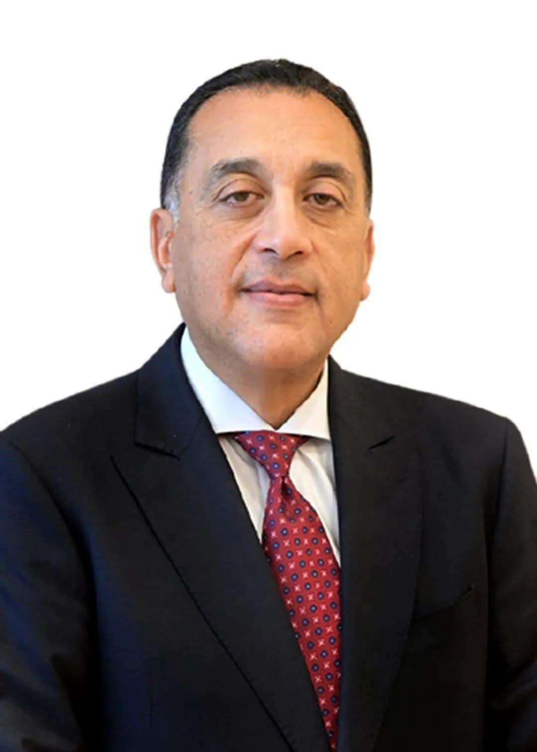 رئيس الوزراء يبدأ جولة بعدد من المشروعات التنموية والخدمية بشمال سيناء