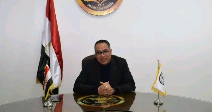 رئيس جامعة العريش يقود الاستعدادات النهائية للمنافسة الوطنية للتميز الحكومي باجتماع موسع مع سفراء التميز وفريق المقيمين