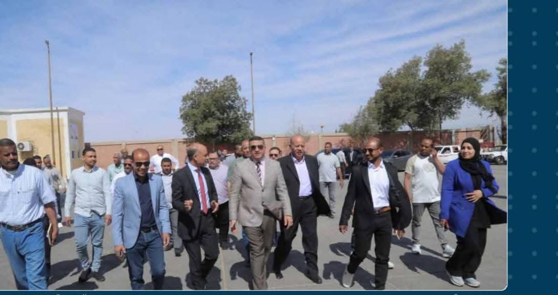 من إحدى المزارع الحقلية بدندرة.. محافظ قنا يطلق إشارة بدء موسم حصاد القمح ويتفقد صومعة الترامسة