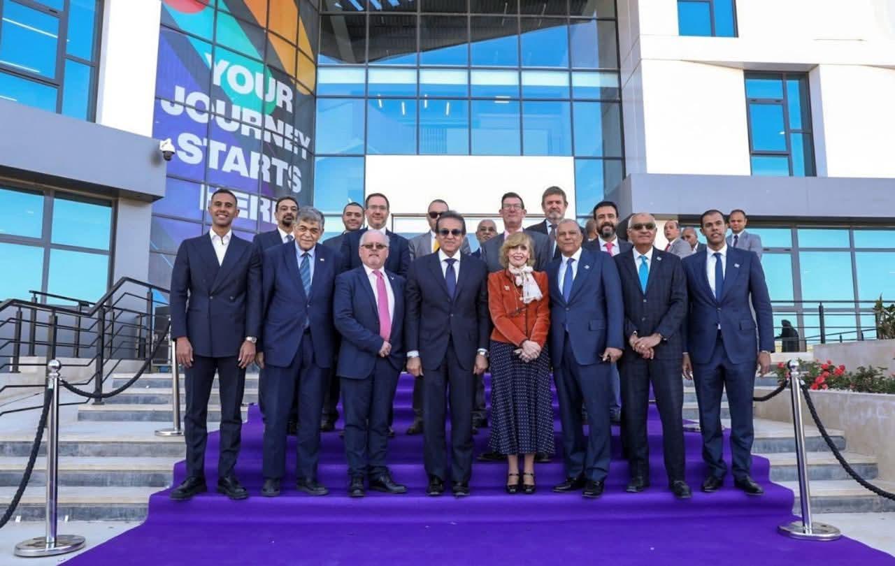 وزير الصحة من افتتاح جامعة هيرتفوردشاير بالعاصمة الجديدة: الاستثمار في التعليم يصنع مستقبل الرعاية الصحية