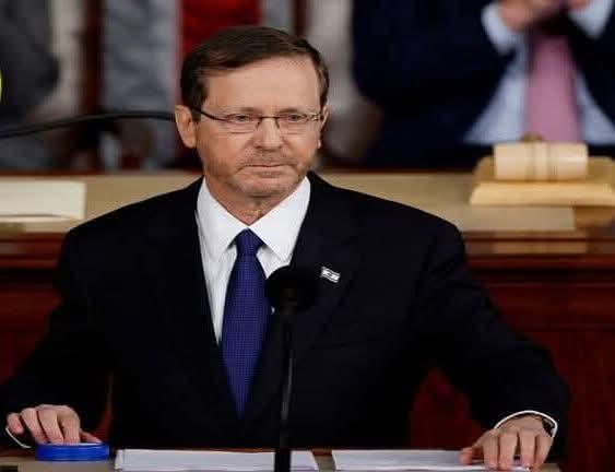 هرتسوج إنه لن ينظر في طلب العفو الذي تقدم به نتنياهو في قضية الفساد التي يواجهها