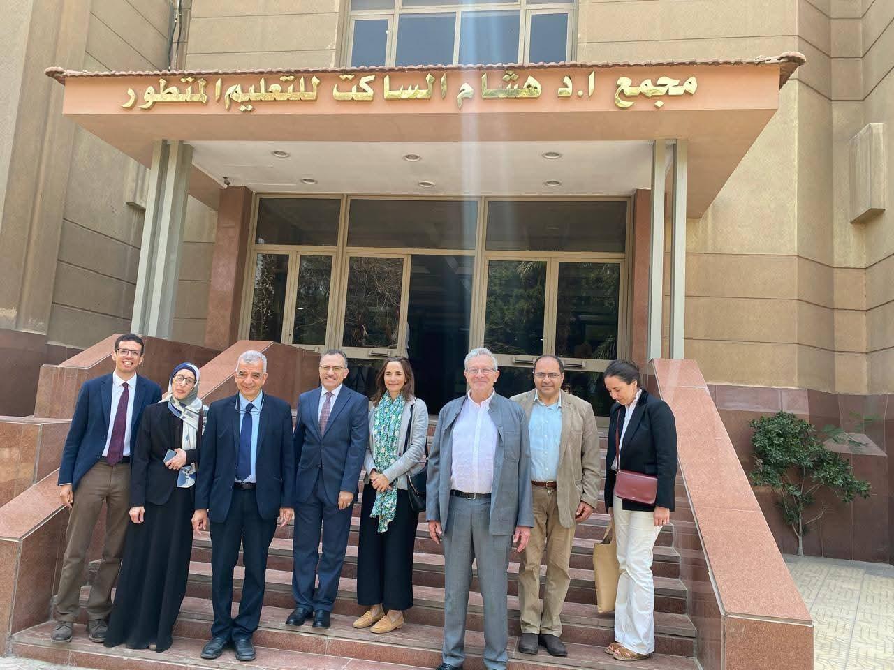 إجتماعآ علمياً مصرياً فرنسياً موسعاً برعايه عميد الكليه.. قصر العيني جامعه القاهره لتعزيز الأبحاث المشتركة والدبلومات الدولية