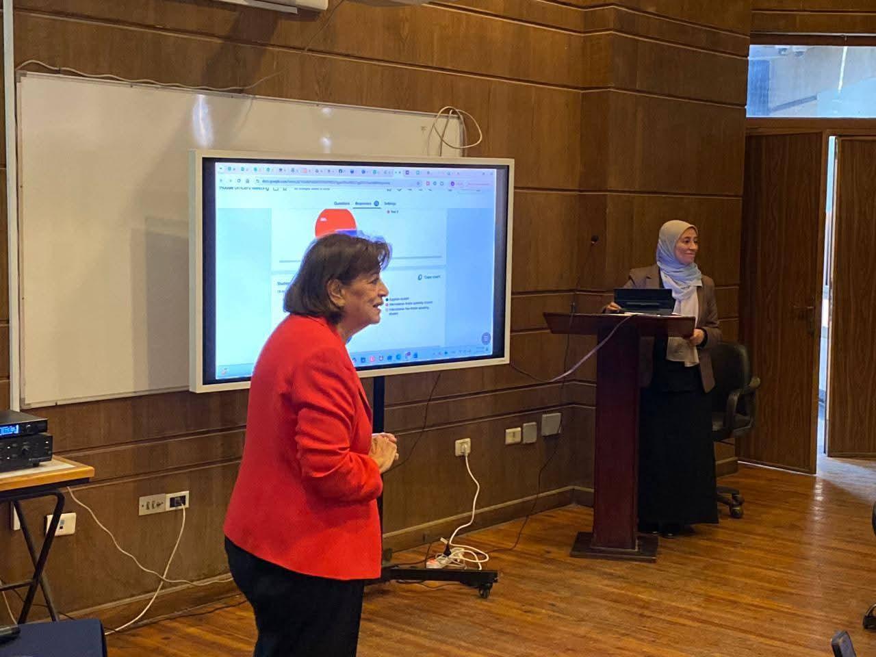 بحث سبل تطوير العملية التعليمية والتدريبية بطب قصر العيني جامعة القاهره.