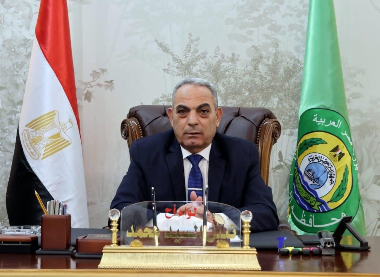 محافظ الإسماعيلية يهنئ أبطال المحافظة بعد فوزهم بالميداليات الذهبية والفضية ببطولة أفريقيا للمصارعة