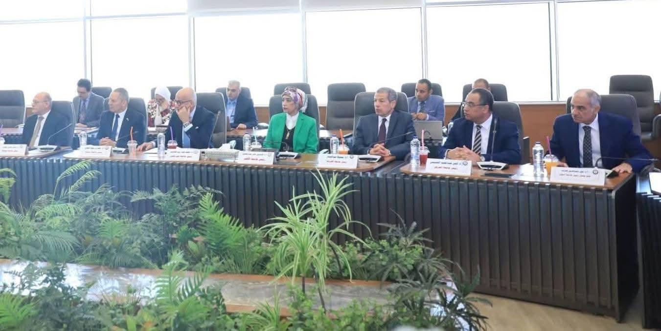 بحضور رئيس جامعة العريش.. المجلس الأعلى للجامعات يناقش الاستعدادات النهائية للامتحانات وتعزيز الشراكات الدولية والتحول الرقمي