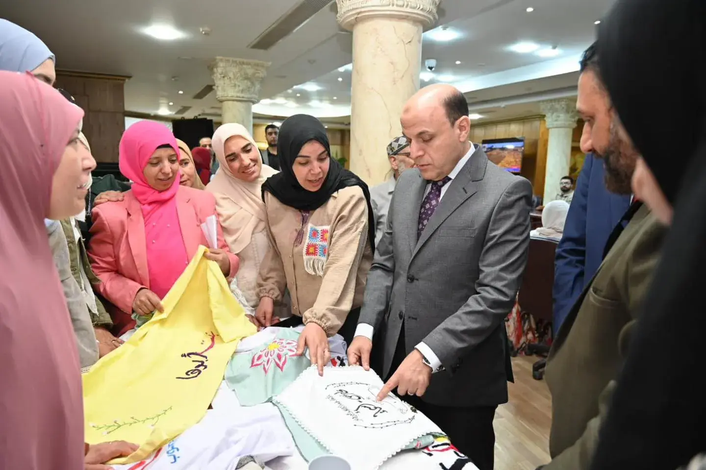 بمناسبة عيد العمال محافظ الغربية 56 فرصة عمل وتمكين أقتصادى لذو الهمم